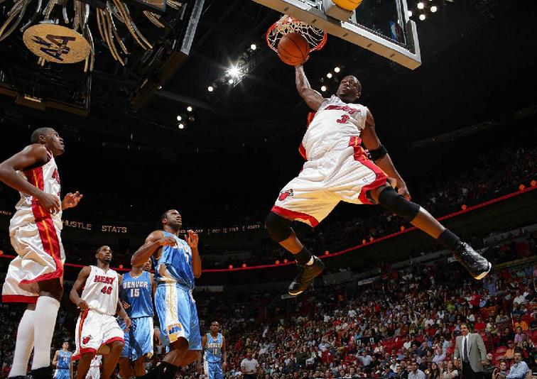 上赛季场均20分9.6板！媒体人：江苏签下前江西外援罗伯特（媒体：江苏签约前江西外援罗伯特，上赛季场均20分9.6篮板）