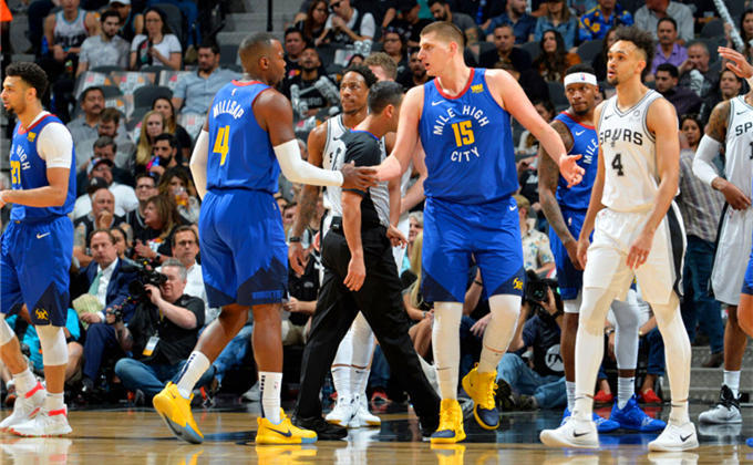 记者：孙兴慜同意加盟洛杉矶，后者已派谈判代表抵达韩国（记者：孙兴慜已同意赴洛杉矶效力，俱乐部谈判代表已抵达韩国）