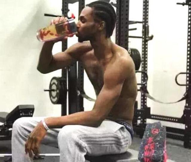 斯基拉：罗马已向切利克开3年新合同，一些欧洲俱乐部正在关注（斯基拉：罗马已向切利克提供为期三年的新约，欧洲多队持续关注）