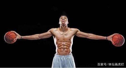 凌空斩世界波，王燊超当选中超官方第29轮最佳球员（凌空世界波定乾坤，王燊超荣膺中超第29轮官方最佳球员）