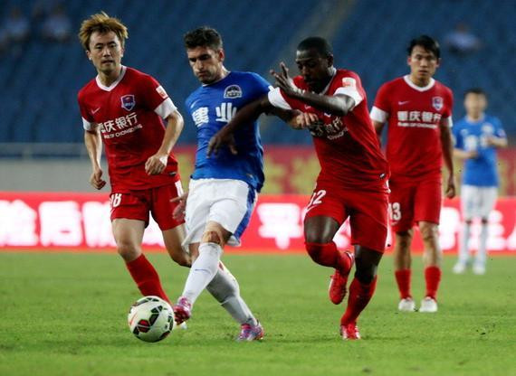 奥莫特不服软！频繁凌晨早起特训，采访屏蔽争议声，仍要冲总决赛（奥莫特强势回击：连日凌晨苦练，采访屏蔽质疑，剑指总决赛）