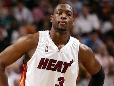 东体：明年3月份国足可能与打进世界杯正赛的亚洲球队热身（东体：国足明年3月或与晋级世界杯正赛的亚洲球队进行热身赛）