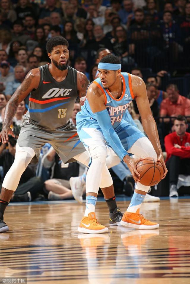 太阳报：二手世界杯球票抽成15%，国际足联亲自下场当黄牛（太阳报：FIFA亲自介入世界杯二手票交易，收取15%提成）