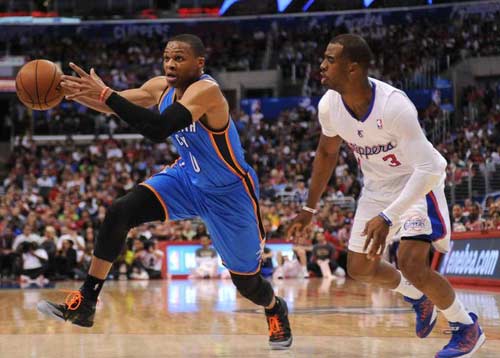 意媒：米兰和切尔西关注雷恩18岁高中锋梅特（意媒：米兰、切尔西盯上雷恩18岁高大型中锋梅特）