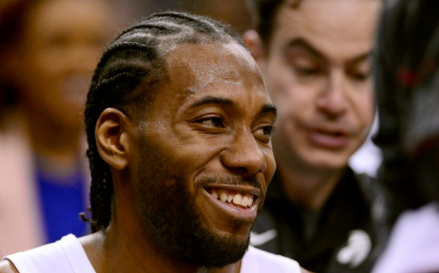 NBA官网更新MVP榜：约基奇、SGA、东契奇高居前三（NBA官网最新MVP排名出炉：约基奇、SGA、东契奇包揽前三）