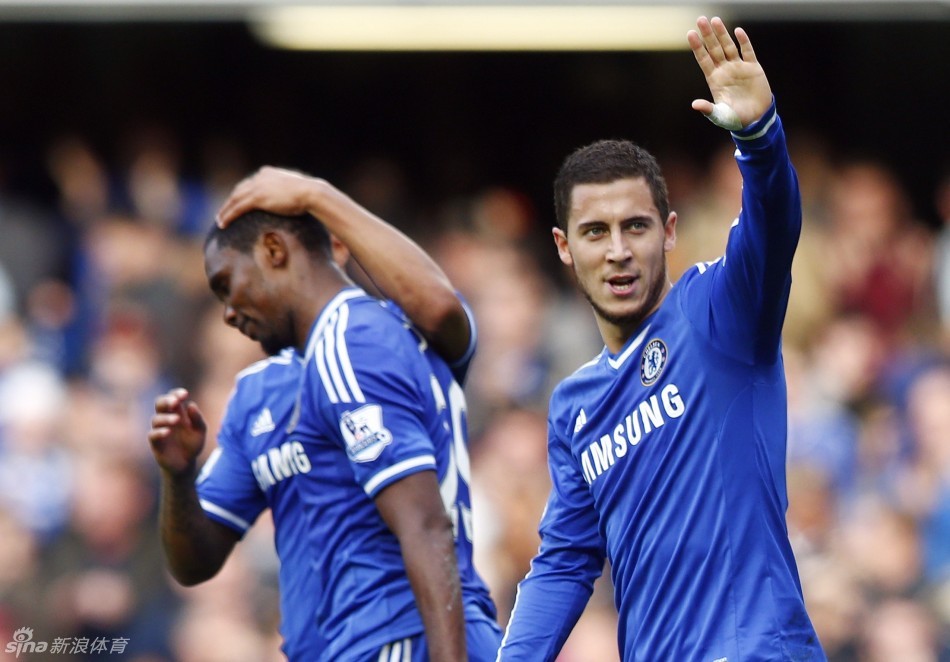 埃梅里：主场战胜阿森纳真的很开心，英超是本赛季首要目标（埃梅里：主场击败阿森纳令人欣喜，本赛季首要任务锁定英超）