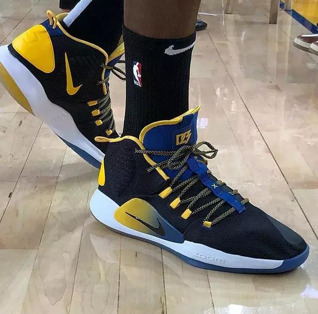 惊天反转！主裁赛后向埃格努道歉，黄牌原因竟是这？（戏剧性大反转！主裁判赛后向埃格努致歉，出示黄牌的理由竟然是这个？）